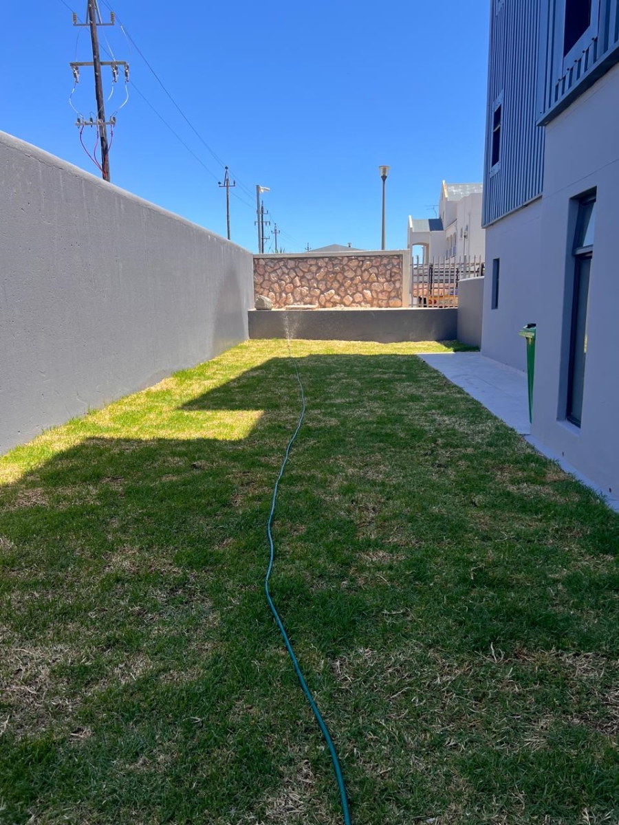 1 Bedroom Property for Sale in Olifantskop Western Cape